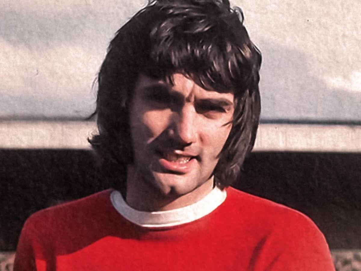 George Best de rojo